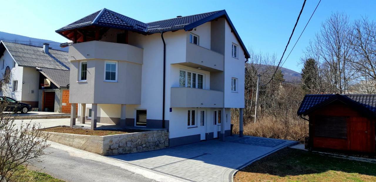 Apartmani Bilic Korenica Exterior photo