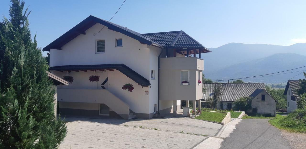 Apartmani Bilic Korenica Exterior photo