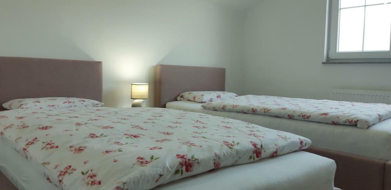 Apartmani Bilic Korenica Exterior photo